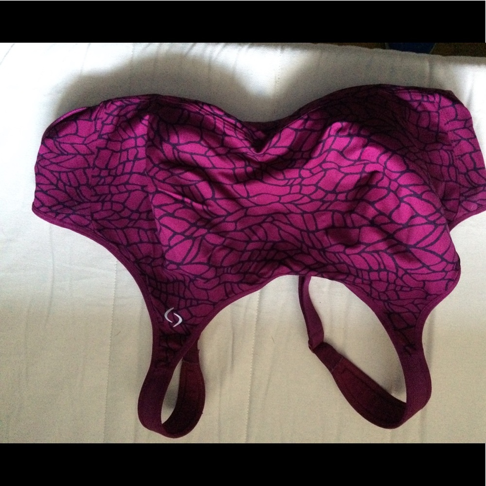 Moving Comfort Brooks Maia 40E sports bra